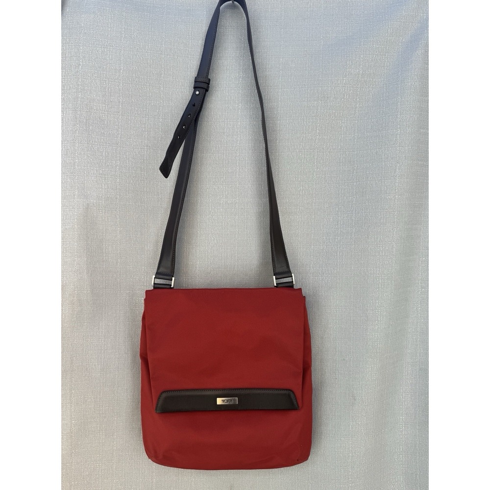 Tumi‎ Crossbody Messenger Bag Red Adjustable Shoulder Strap